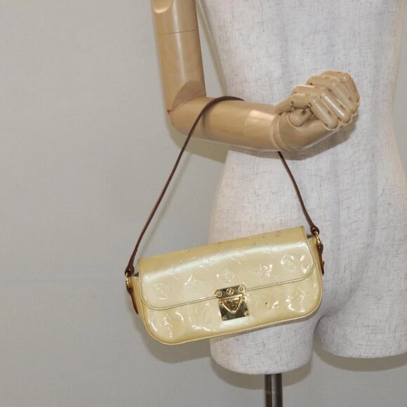 LOUIS VUITTON Monogram Vernis Malibu Street Bag Perle - Picture 1 of 16